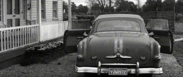 Pontiac Chieftain De Luxe