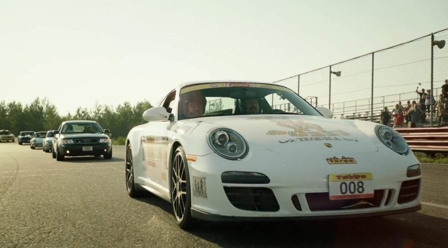 Porsche 911 Carrera 4 GTS