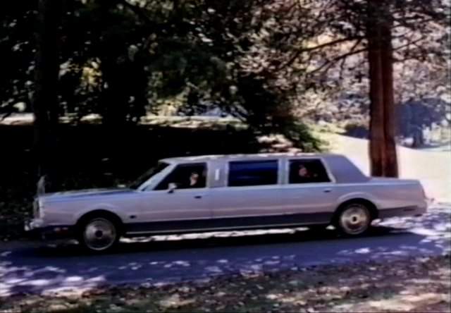 Lincoln Town Car Stretched Limousine