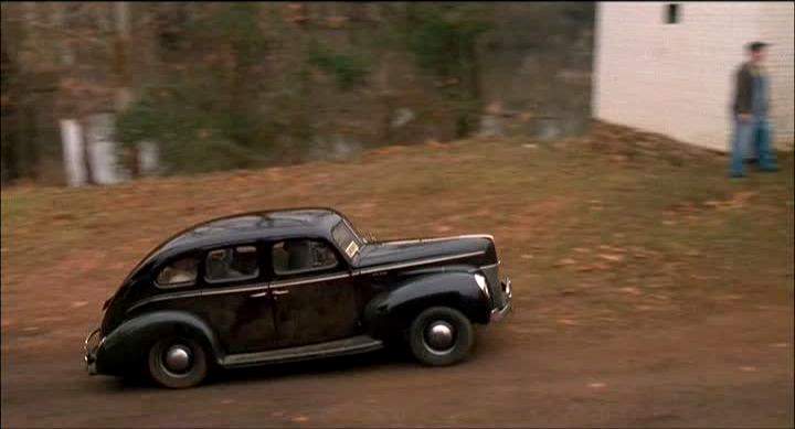 Ford V8 De Luxe