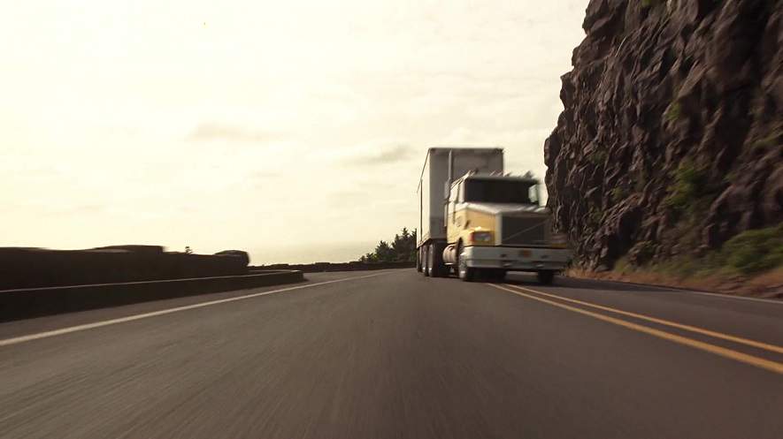WhiteGMC WIA 64T