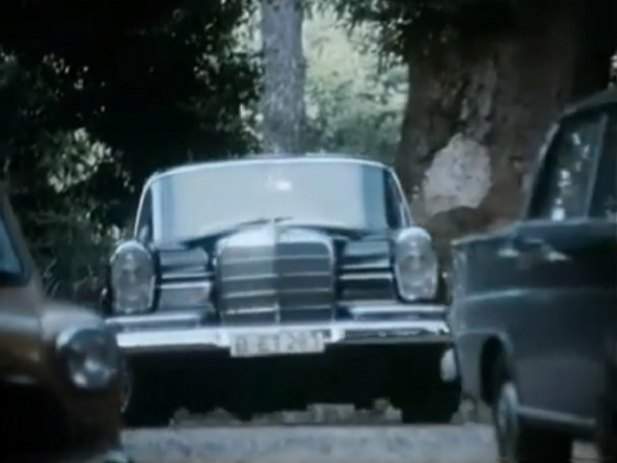 Mercedes-Benz 220 S