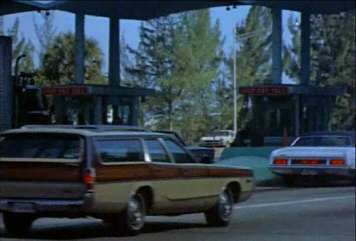 Dodge Monaco