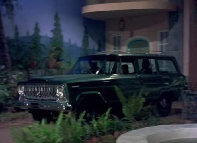 Jeep Wagoneer