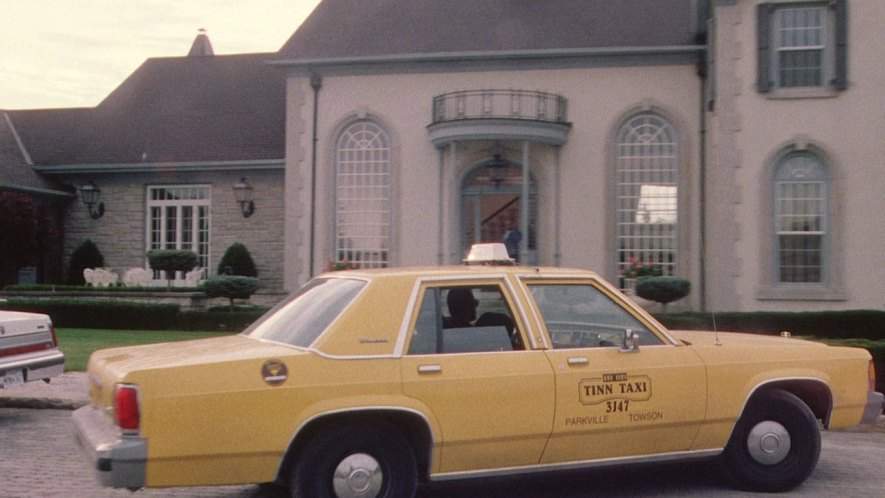 Ford LTD Crown Victoria