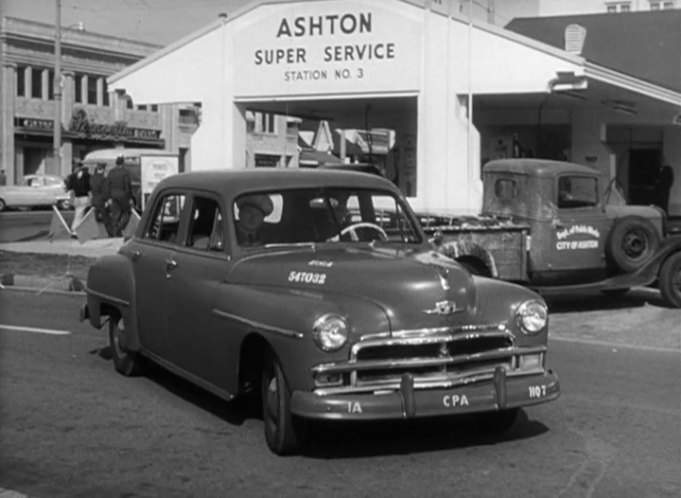 Plymouth De Luxe