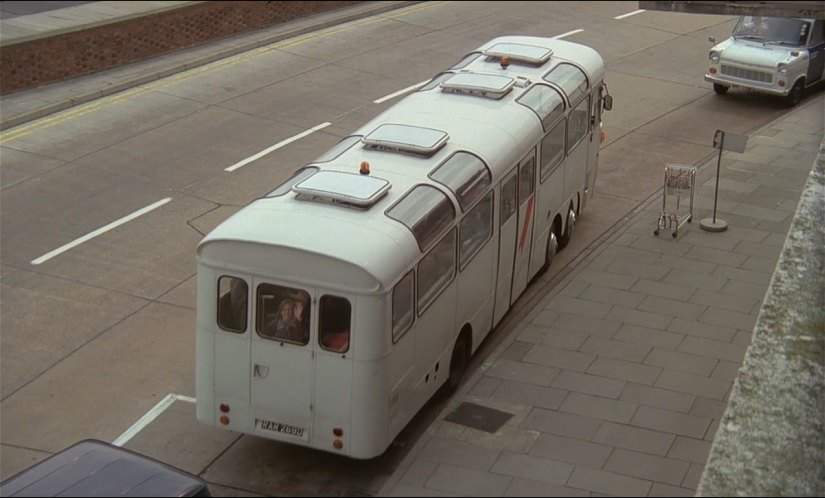 Bedford VAL 14