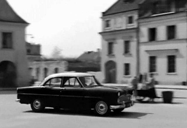 Simca Vedette Versailles