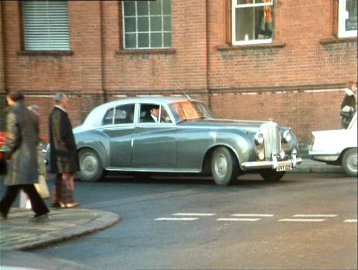 Bentley S1