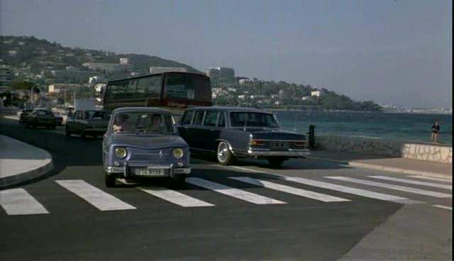 Renault 8