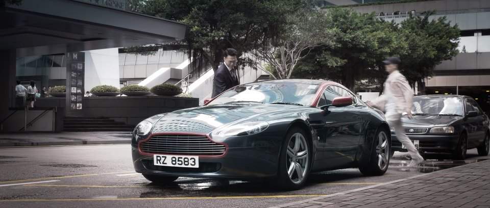 Aston Martin V8 Vantage