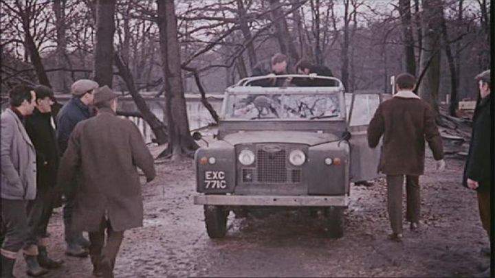 Land-Rover 88'' Series IIa