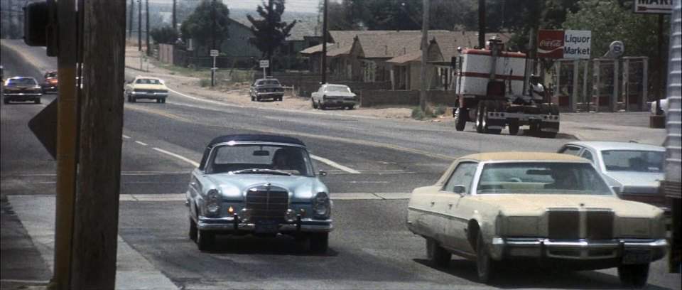 Chrysler New Yorker Brougham