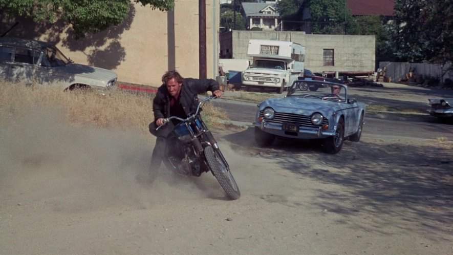 Triumph TR250