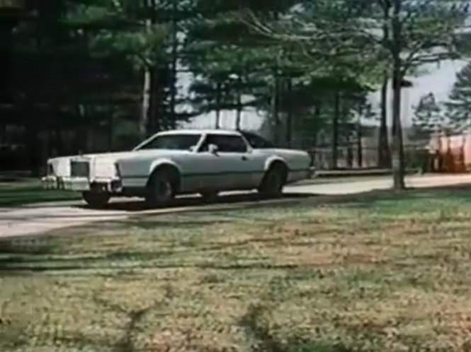 Lincoln Continental Mark IV