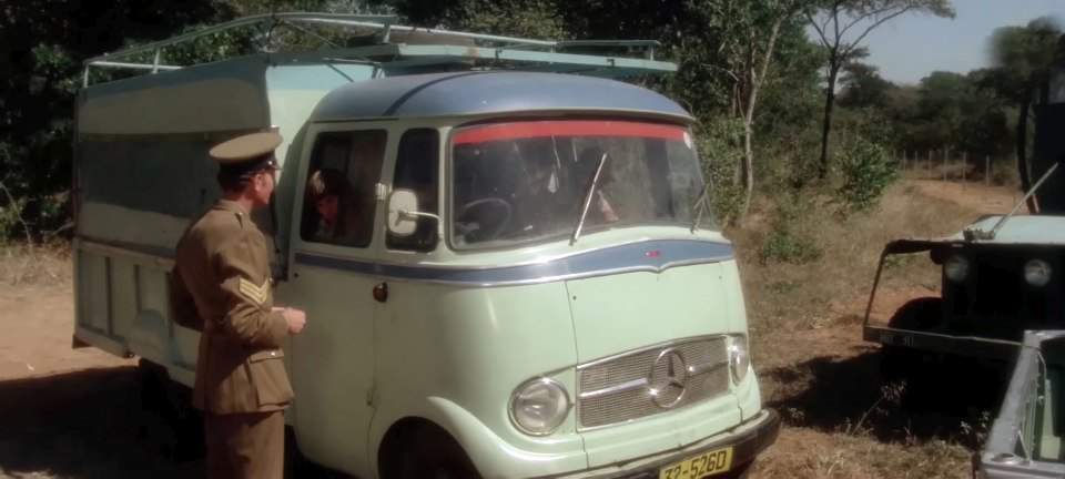 Mercedes-Benz L 319