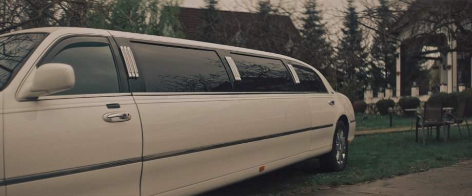 Lincoln Town Car Stretched Limousine