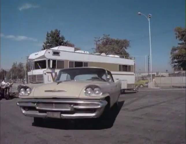 Winnebago D-27