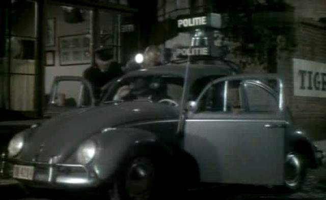 Volkswagen De Luxe Sedan