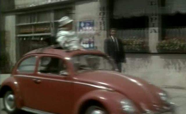 Volkswagen Sun-Roof Sedan