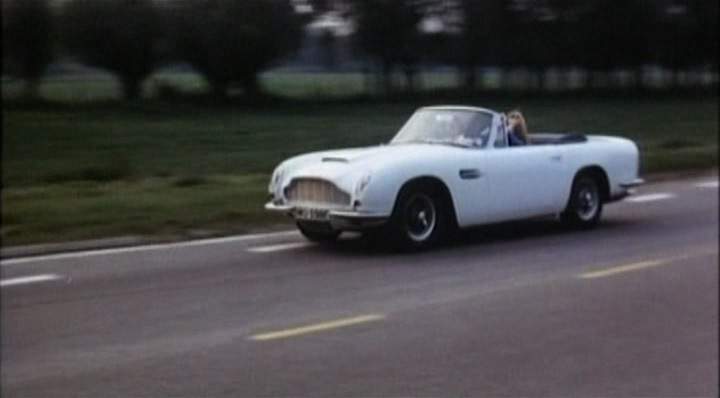 Aston Martin DB6 Volante MkI