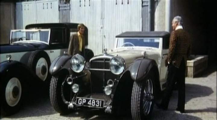 Daimler Double Six