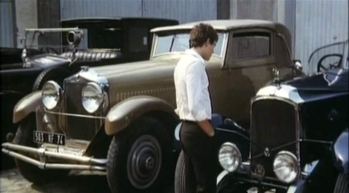 Minerva 32CV