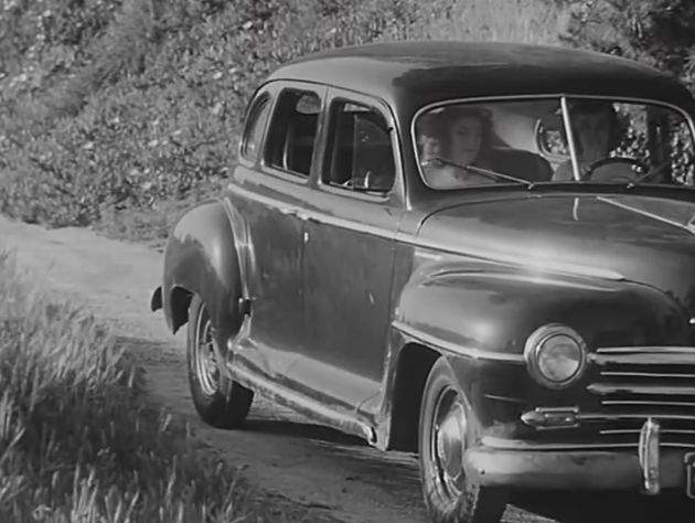 Plymouth De Luxe