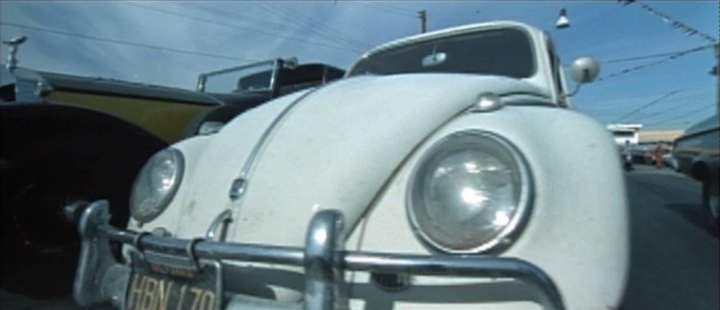Volkswagen De Luxe Sedan
