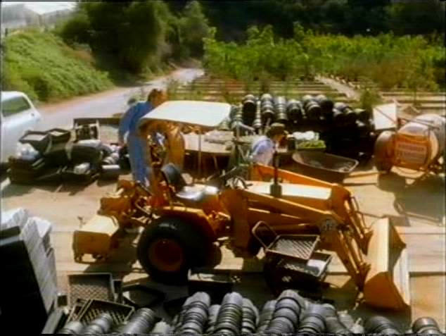 John Deere 750