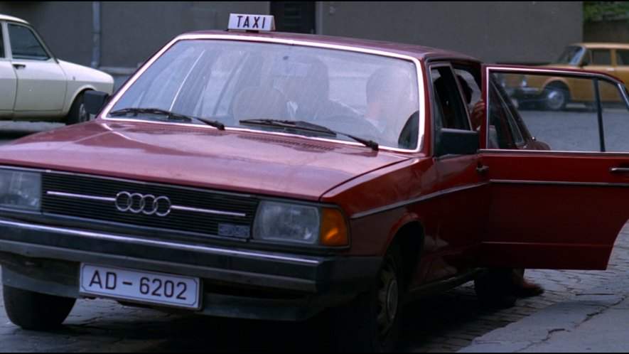 Audi 100 C2