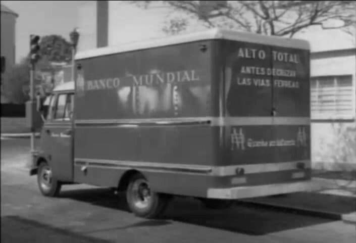 Mercedes-Benz L 319