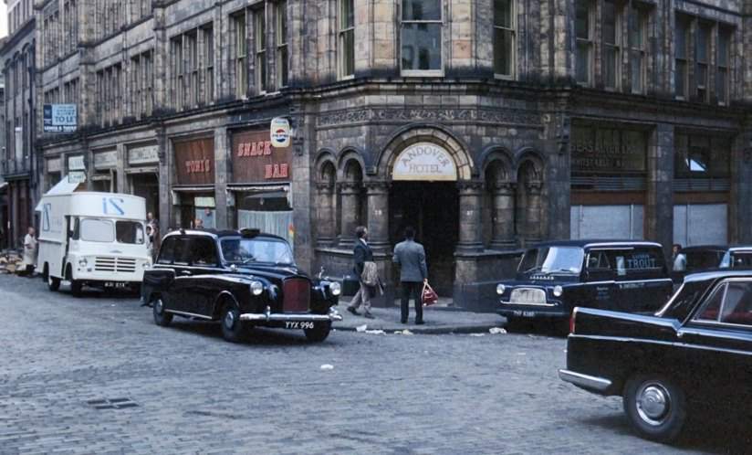 Austin FX4