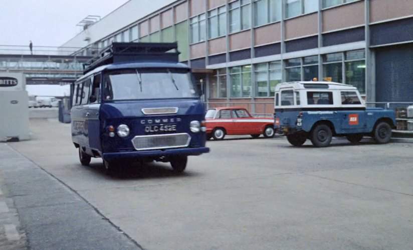 Land-Rover 88'' Series IIa Station Wagon