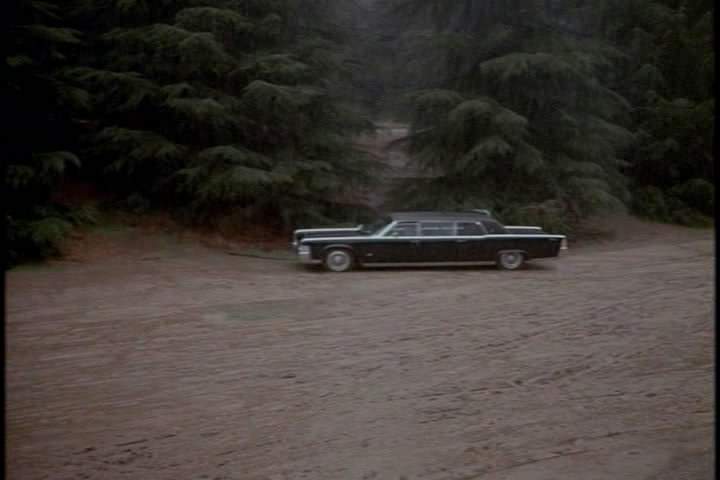 Lincoln Continental Executive Limousine