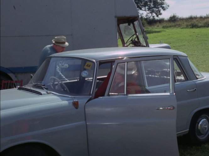 Mercedes-Benz 190