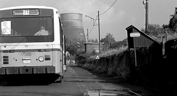 Van Hool A120