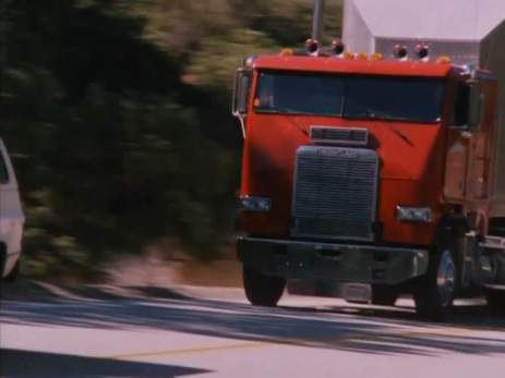 Freightliner FLA