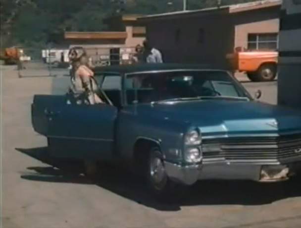 Cadillac Sedan DeVille