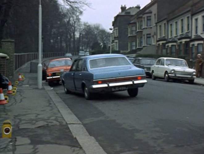 Triumph 1300