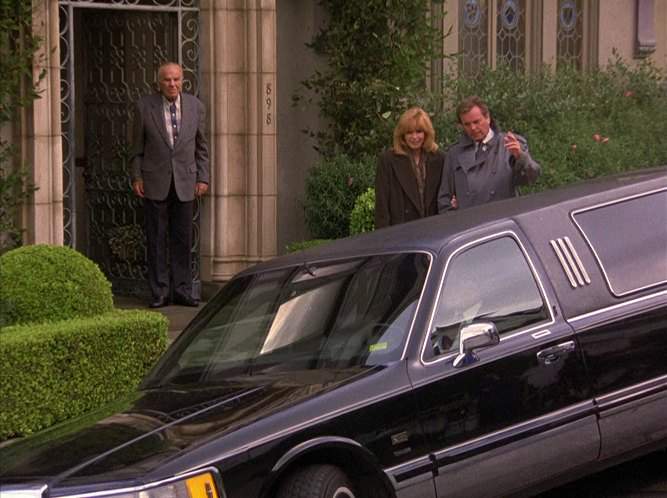 Lincoln Town Car Stretched Limousine