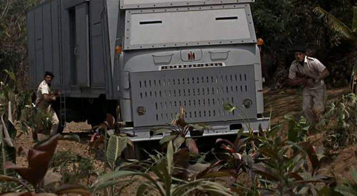 International Harvester CO-4000