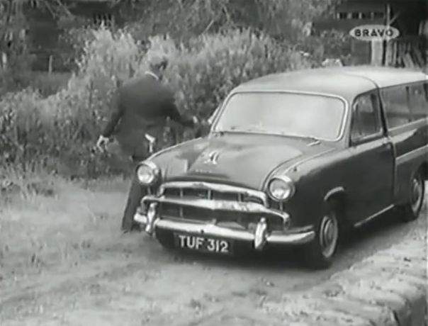 Morris Oxford Traveller Series III