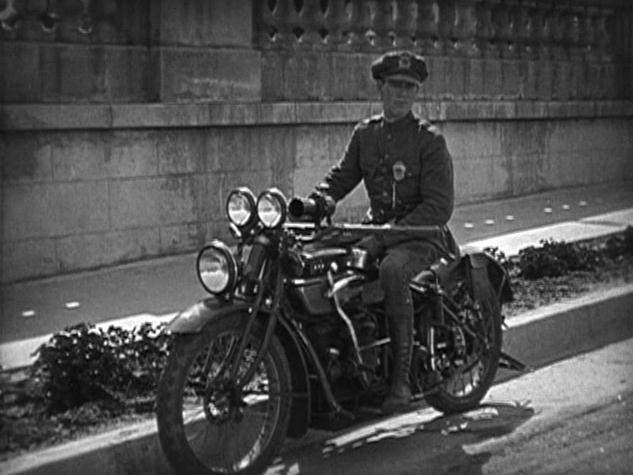 Henderson De Luxe
