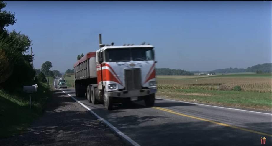 Peterbilt 352