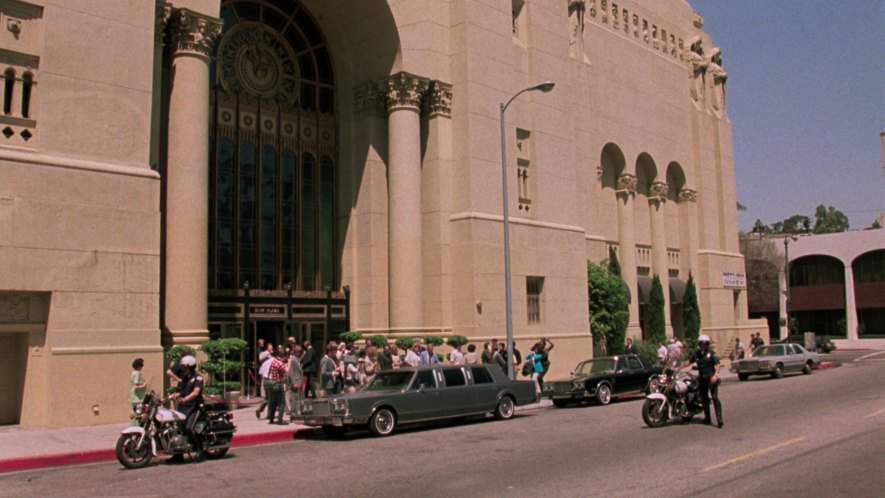 Lincoln Town Car Stretched Limousine