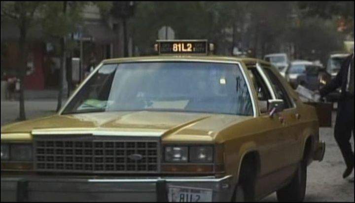 Ford LTD Crown Victoria