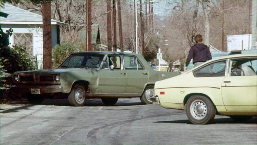 Plymouth Valiant Signet