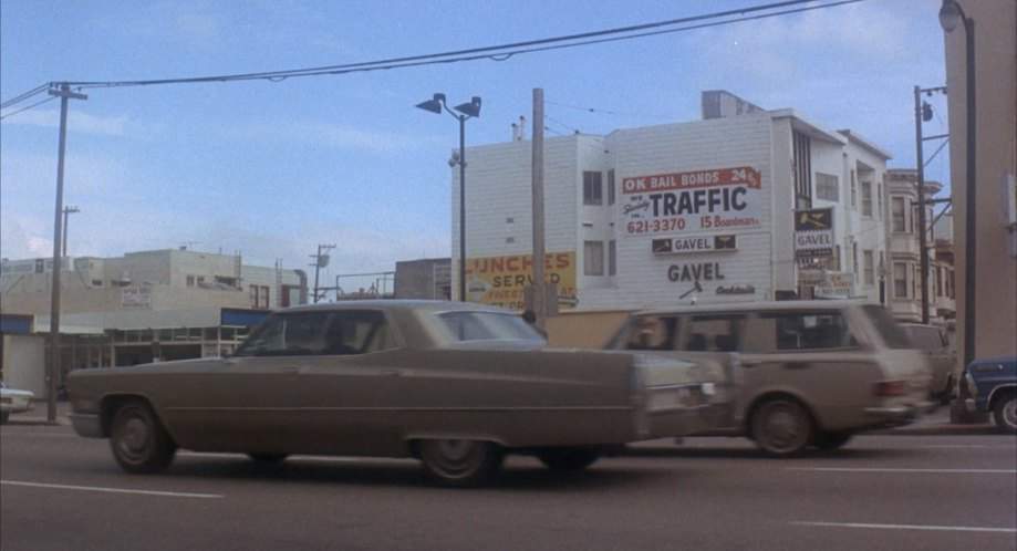 Cadillac Sedan DeVille