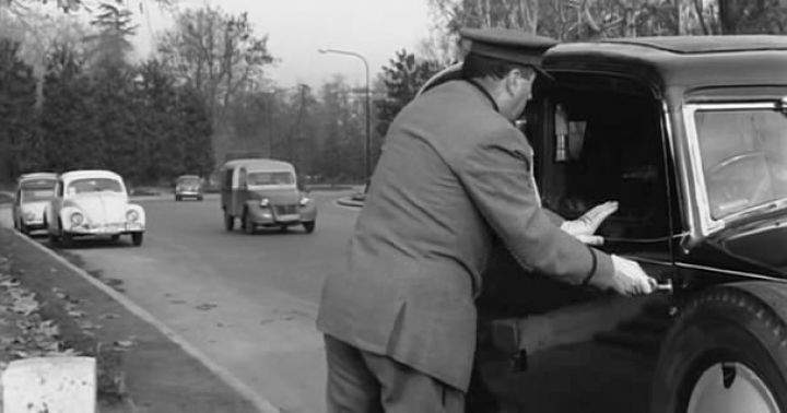 Citroën 2CV AZU